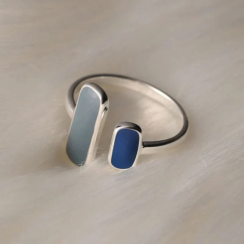 Bague vintage en argent et pierre bleue