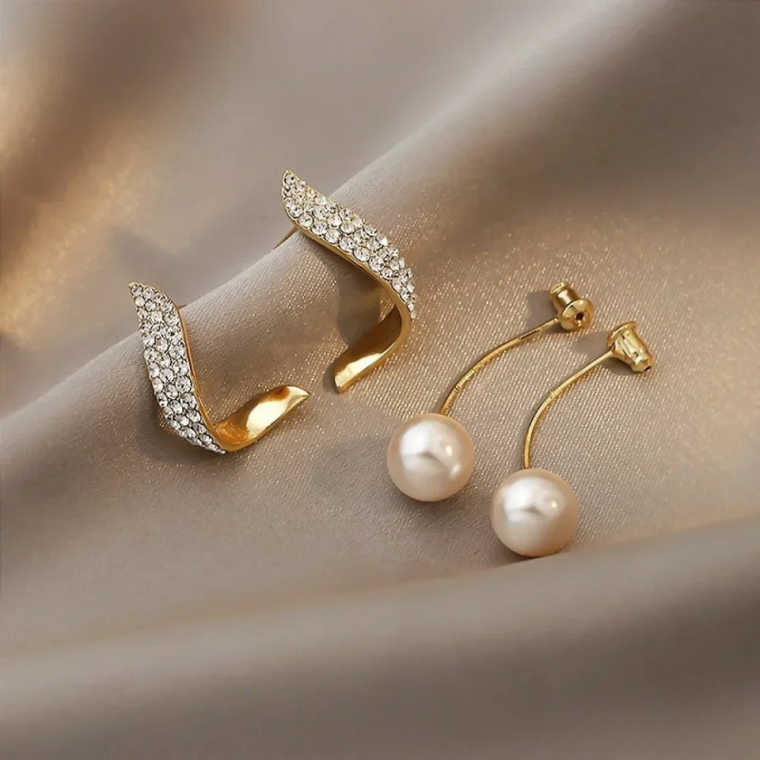 Boucles d'oreilles pendantes chic dorées avec perles