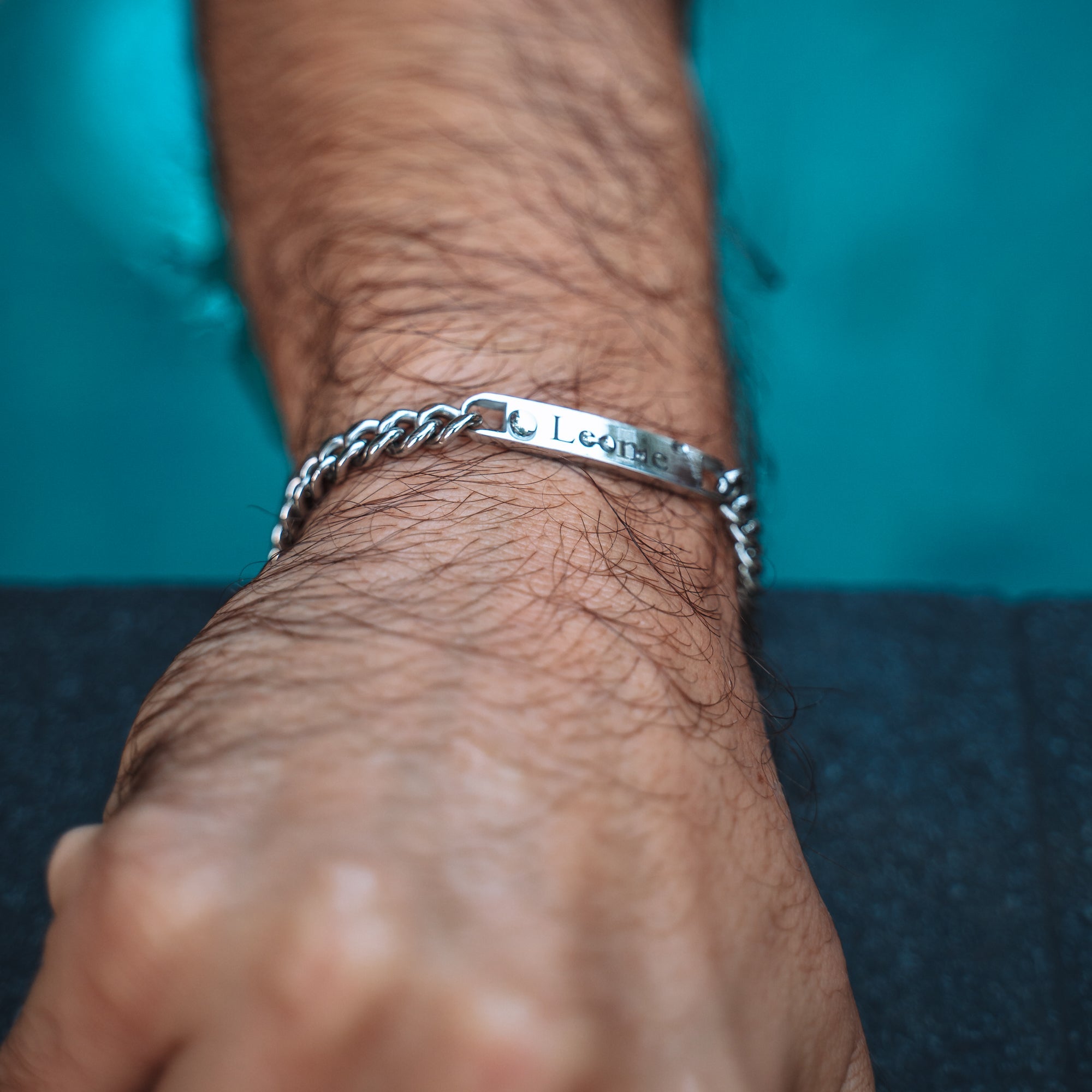 Bracelets partenaires avec gravure