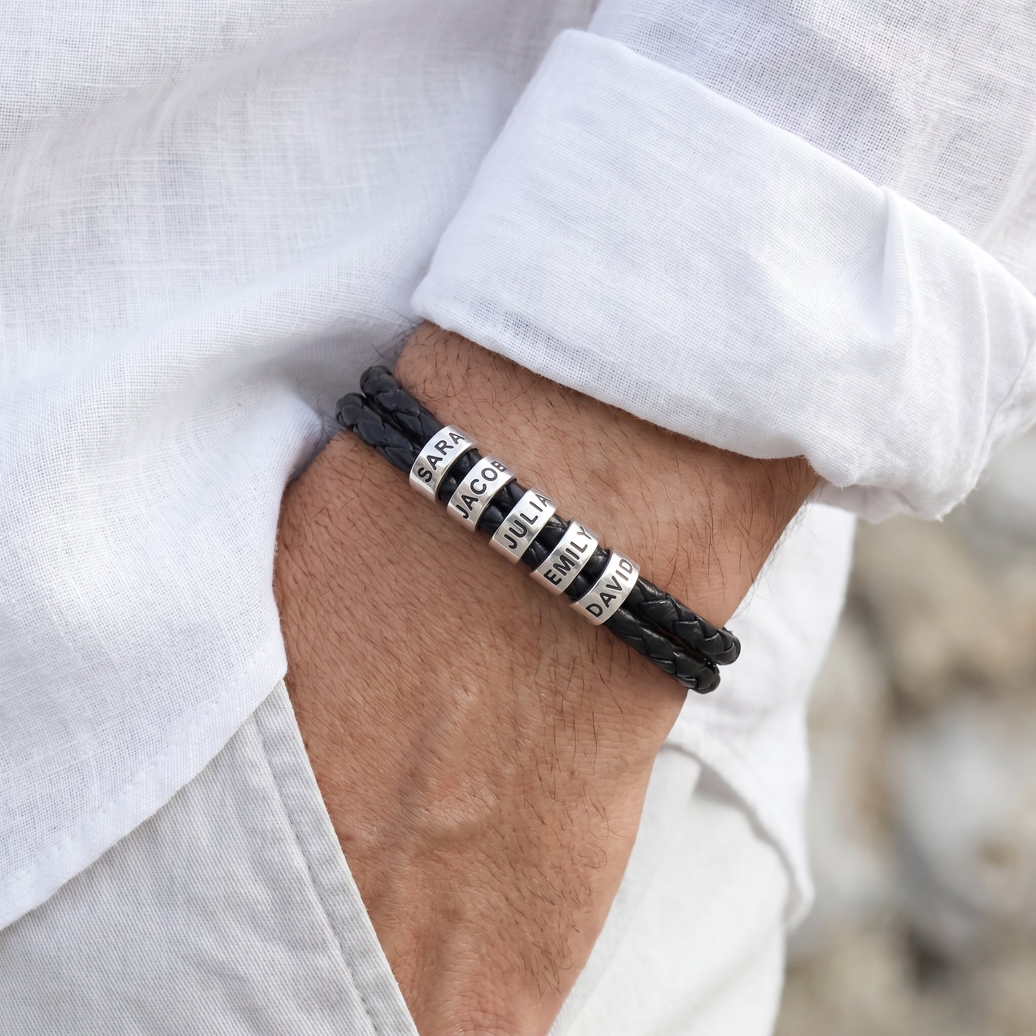 Bracelet en cuir avec gravure