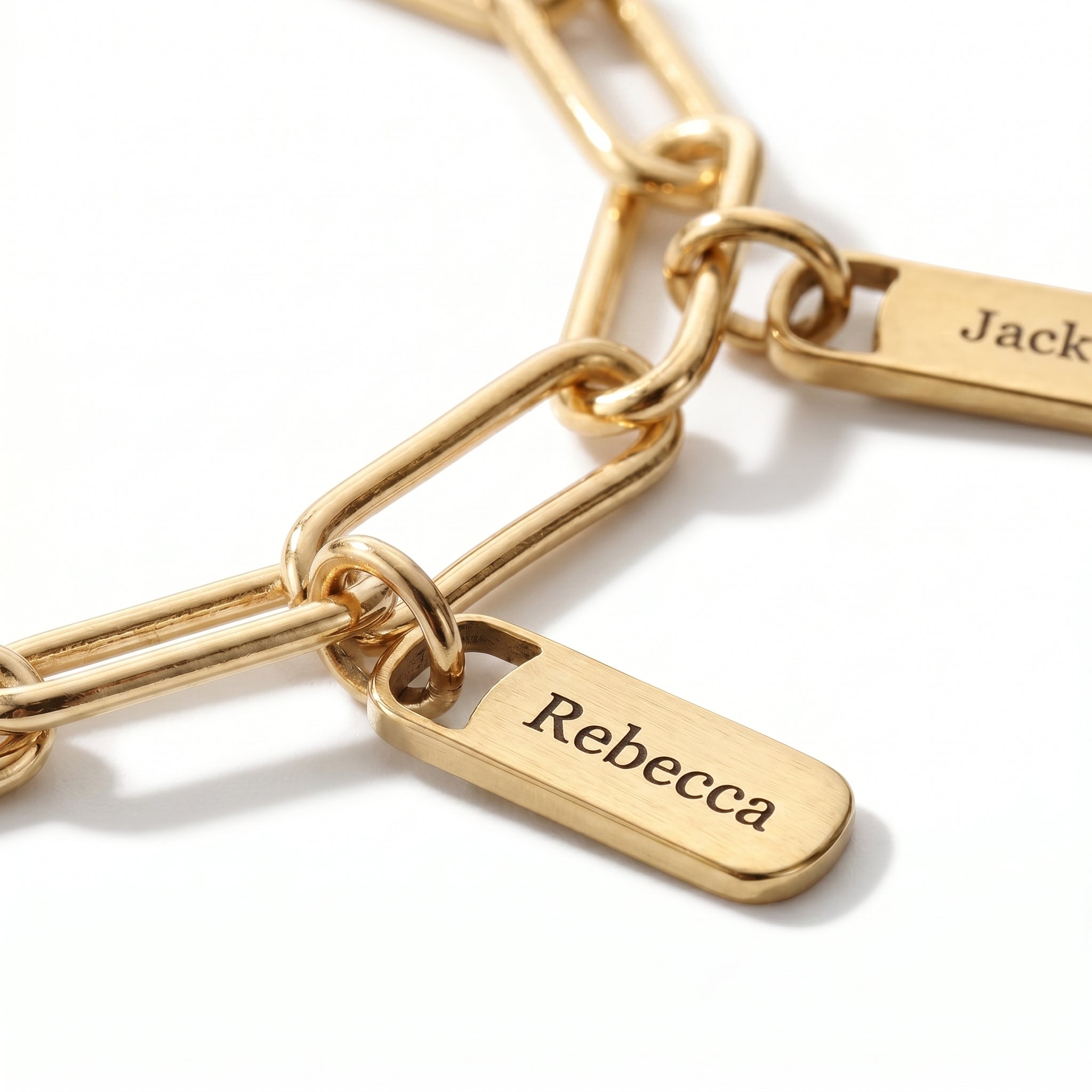 Bracelet personnalisé avec médailles gravées