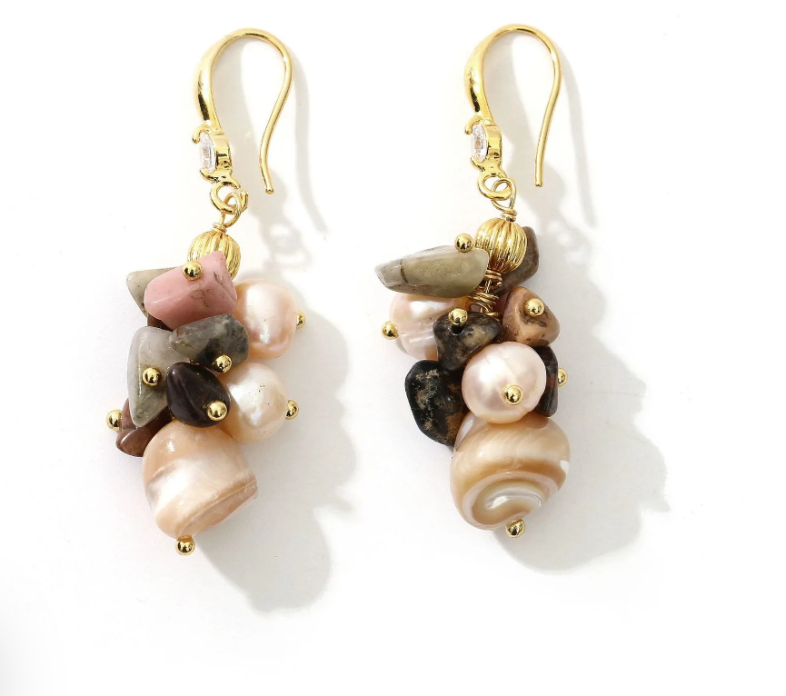 Petites boucles d'oreilles vintage en perles