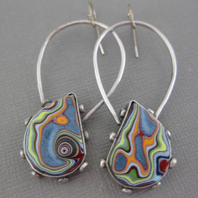 Boucles d'oreilles vintage multicolores peintes à la main