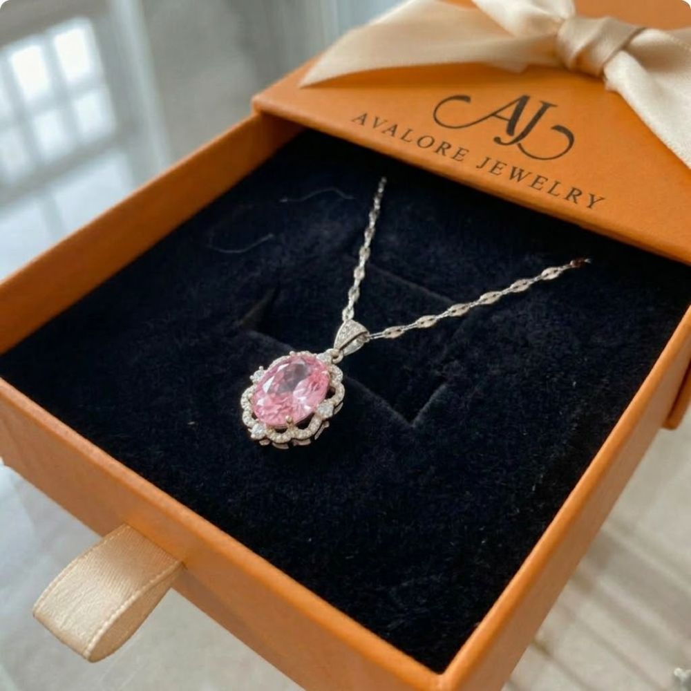 Collier Couronne Ovale Rose Halo