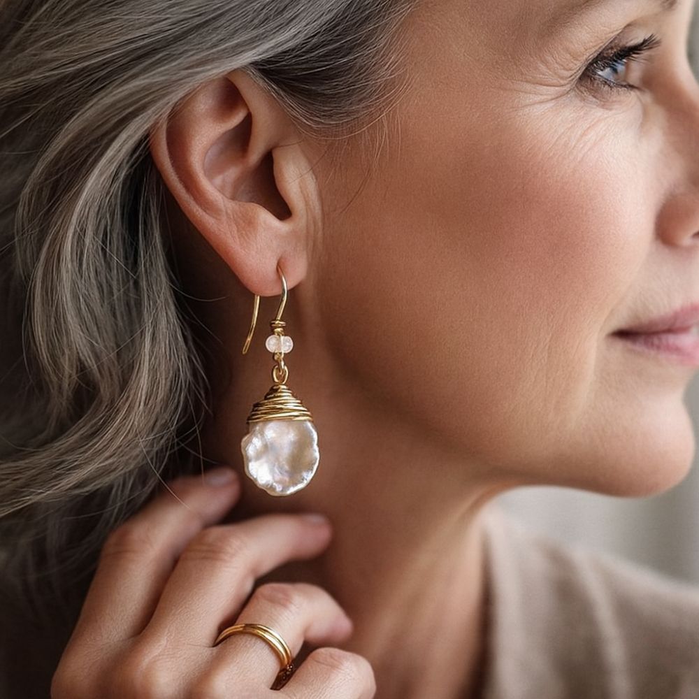Boucles d'oreilles pendantes vintage en perles baroques