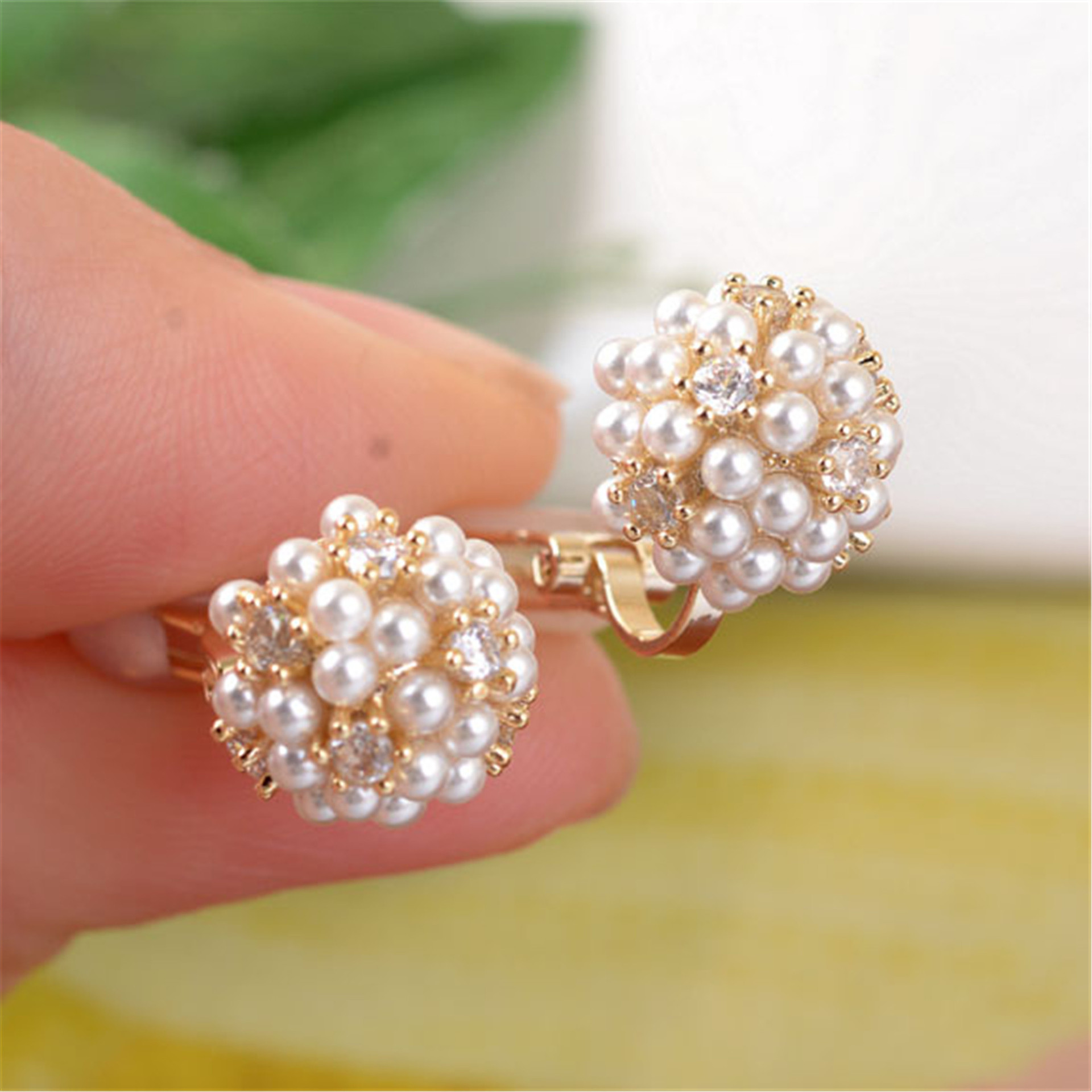 Boucles d'oreilles clous vintage en nacre incrustée