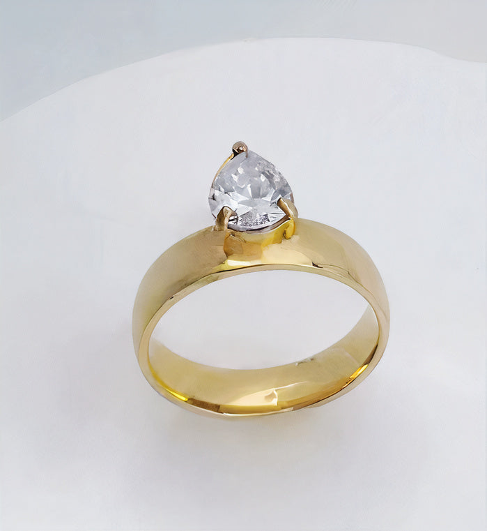 Bague vintage en verre rose et or