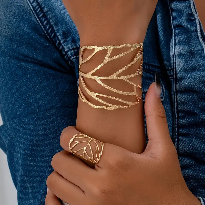 Bracelet manchette vintage motif feuille