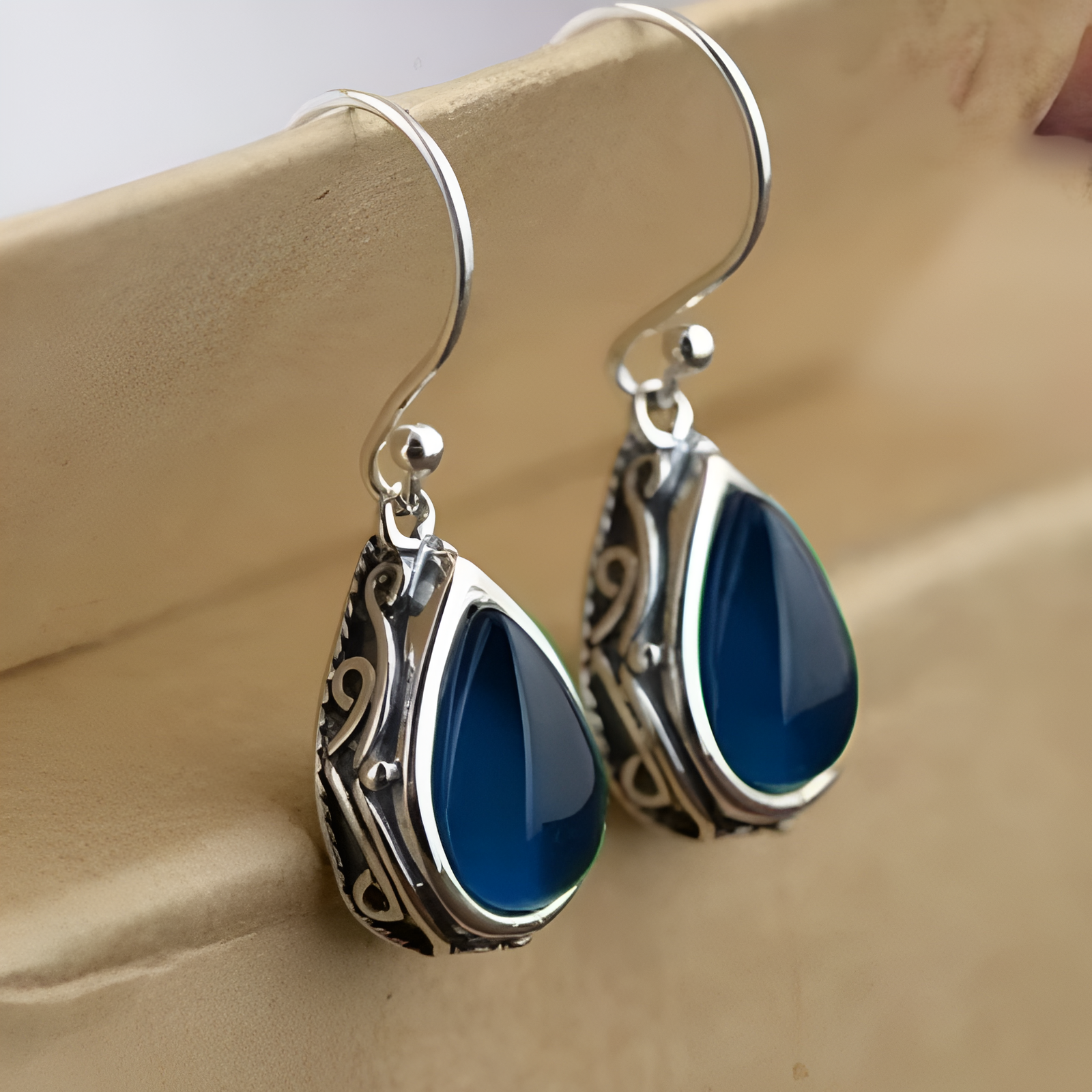 Boucles d'oreilles vintage pendantes bleues en argent