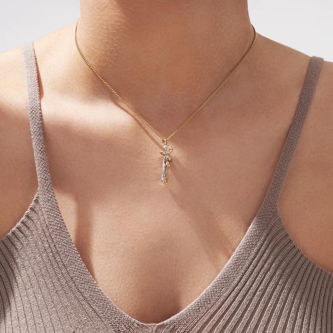 Collier Étreinte éternelle