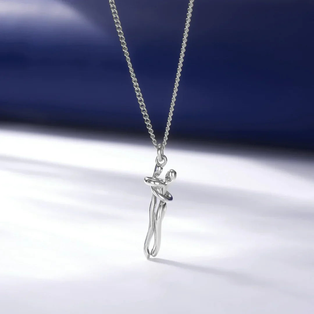 Collier Étreinte éternelle