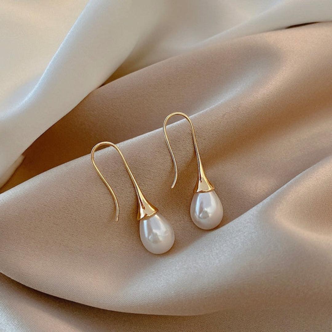 Boucles d'oreilles en or avec perles en forme de goutte
