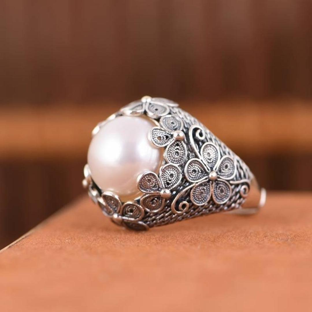 Bague vintage en argent avec perle