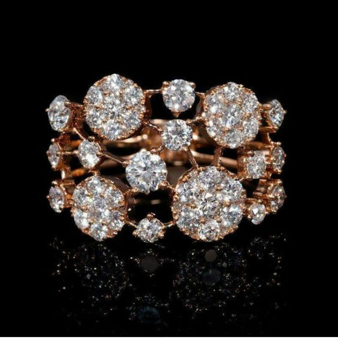 Bague Vintage Incrustée de Pierres Lumineuses en Or Rose