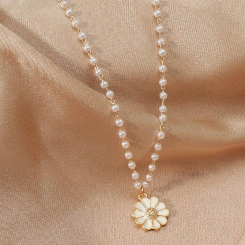 Marguerite avec Pendentif en Perle