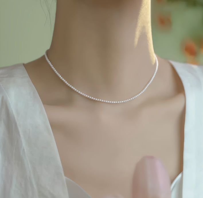 Collier de perles élégantes et brillantes