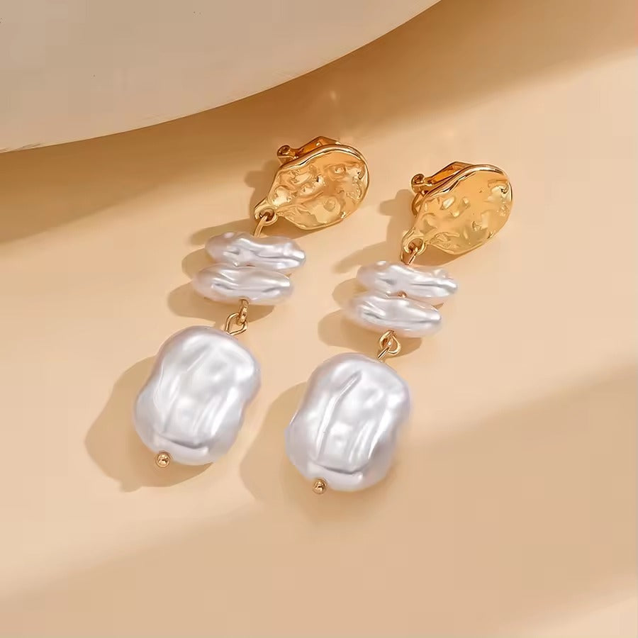 Boucles d'oreilles élégantes en perles baroques