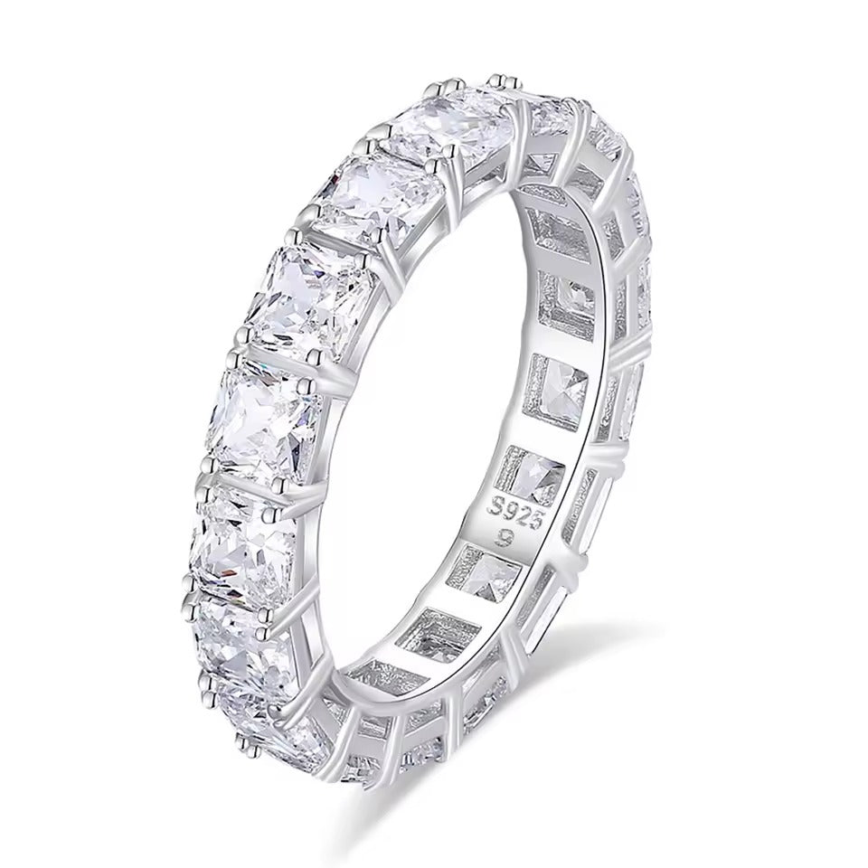 Bague en Argent Classique Vintage avec Zircons