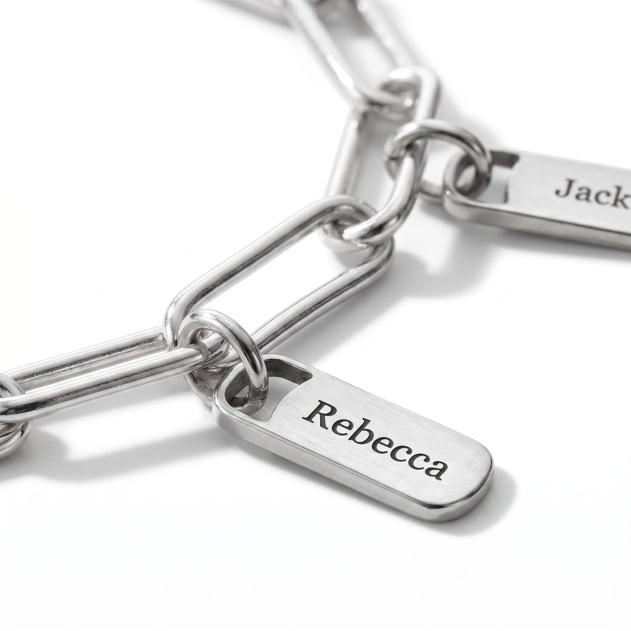 Bracelet personnalisé avec médailles gravées