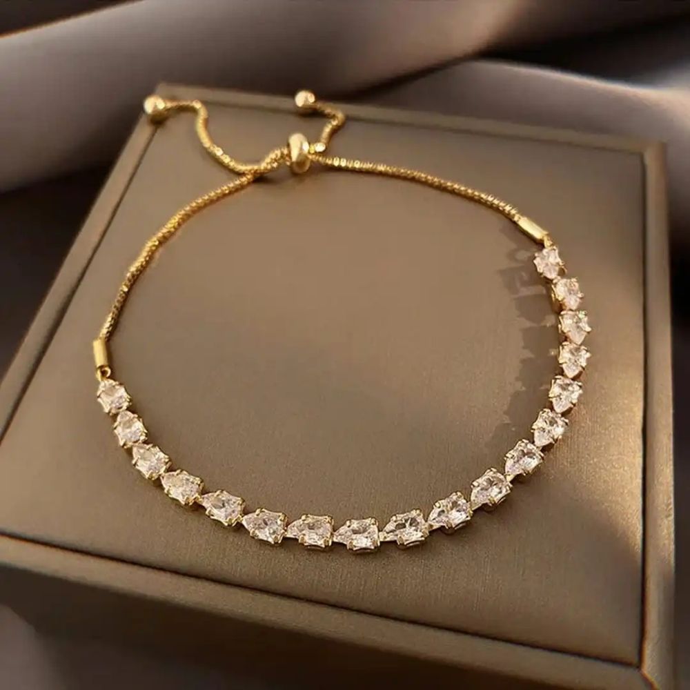 Bracelet en pierres géométriques ajustables