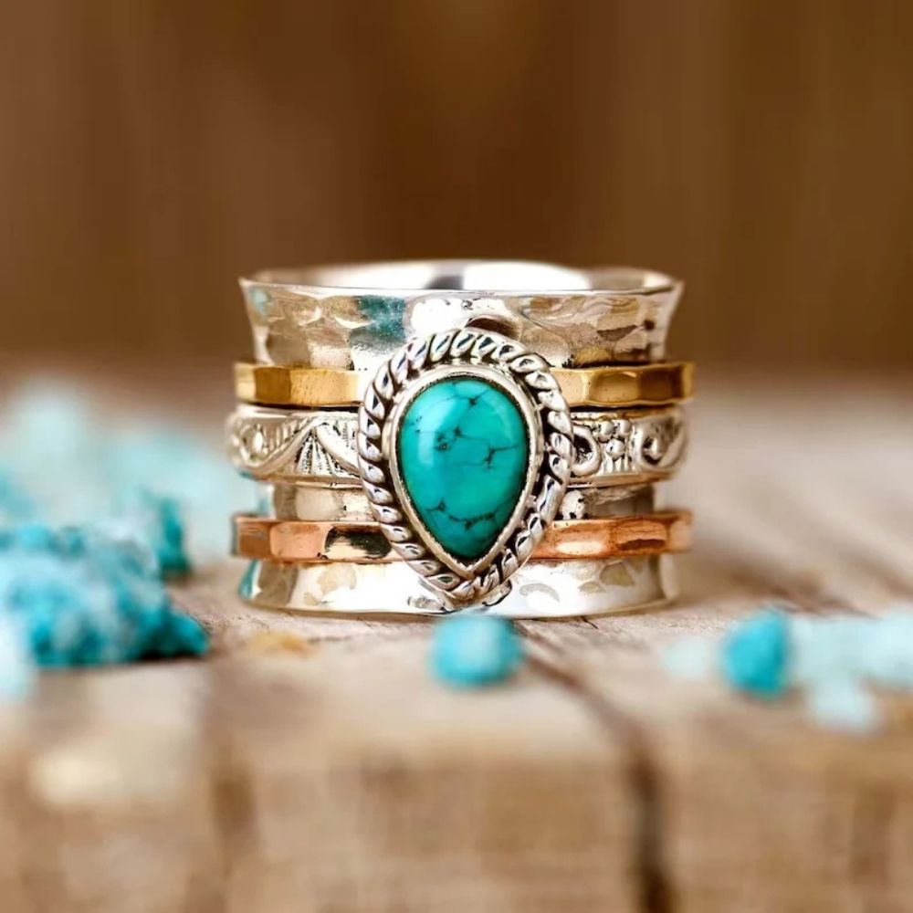 Bague Antique en Or et Argent Incrustée de Turquoises