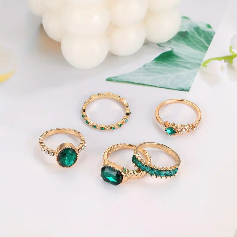 Exquisite Zarina Emerald Ring Set