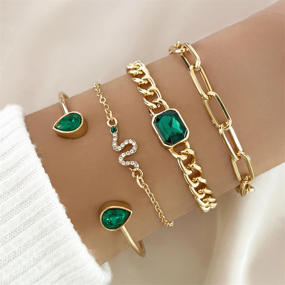 Lot de bracelets avec cristaux verts