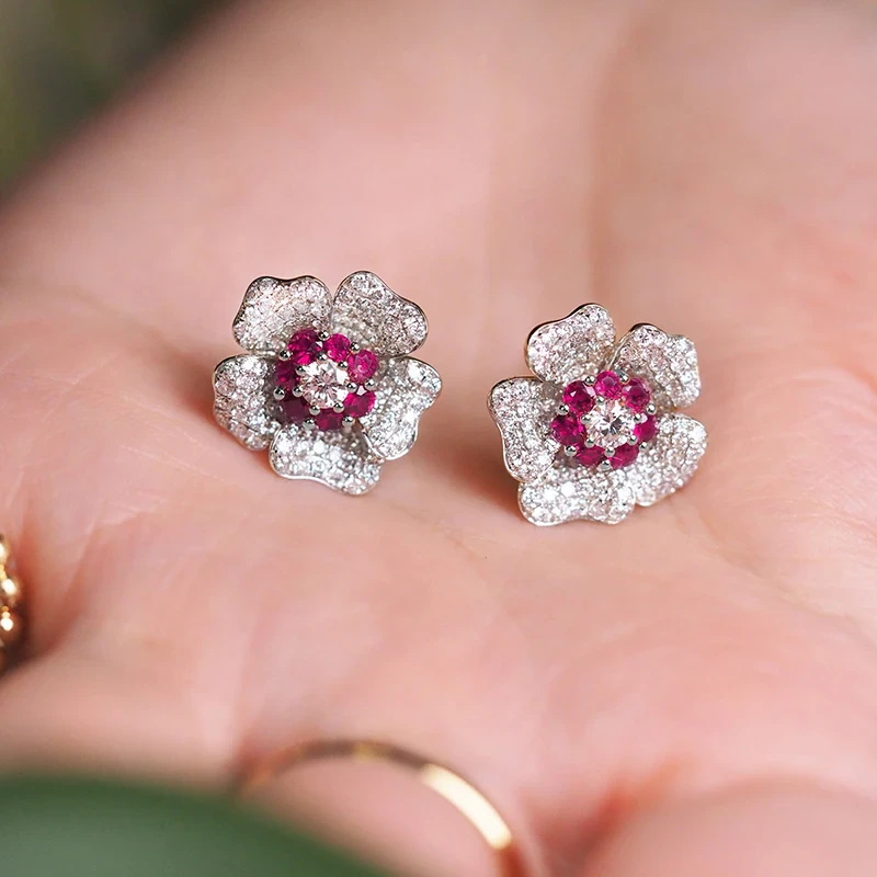 Boucles d'oreilles vintage fleur rouge en zircone