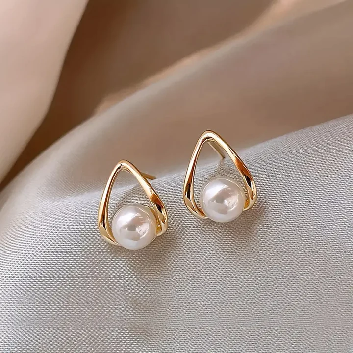 Boucles d'oreilles élégantes en perles triangle évidées