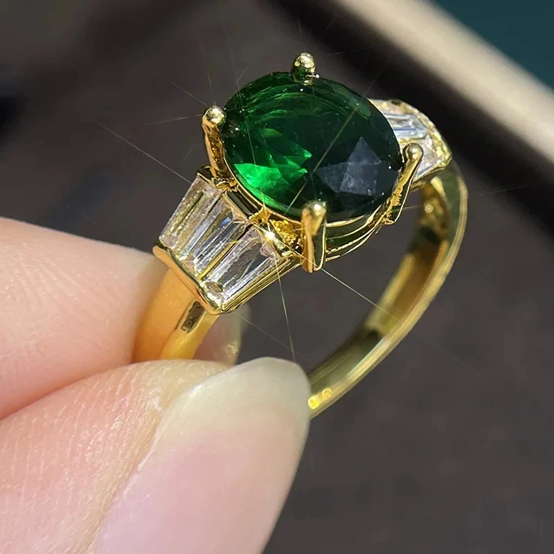 Bague vintage or et zircon vert