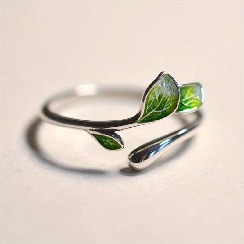 Bague vintage feuille en émail vert