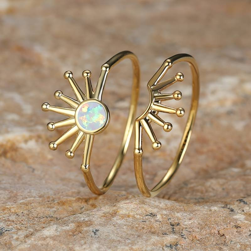 Bague Vintage en Opale Solaire sertie
