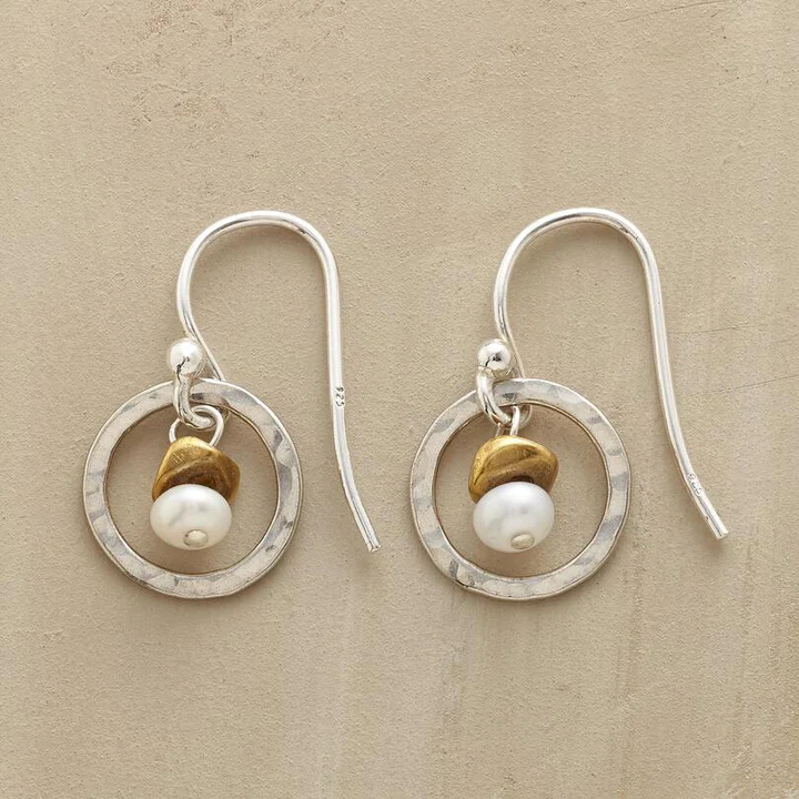 Boucles d'oreilles vintage en argent et or avec perles