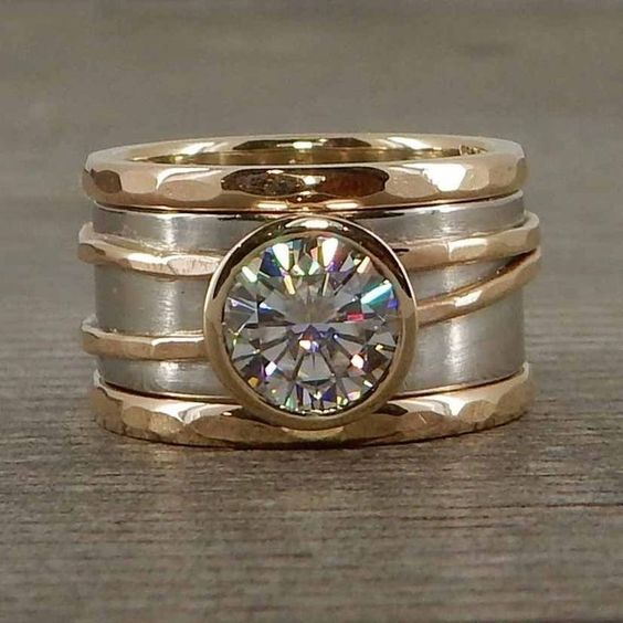 Bague en verre incrusté vintage doré et argenté