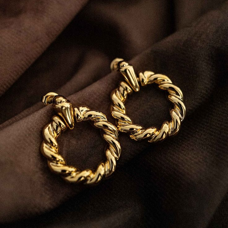 Boucles d'oreilles créoles dorées tressées vintage