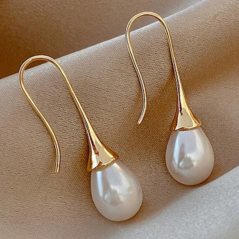 Boucles d'oreilles classiques Helena avec perles