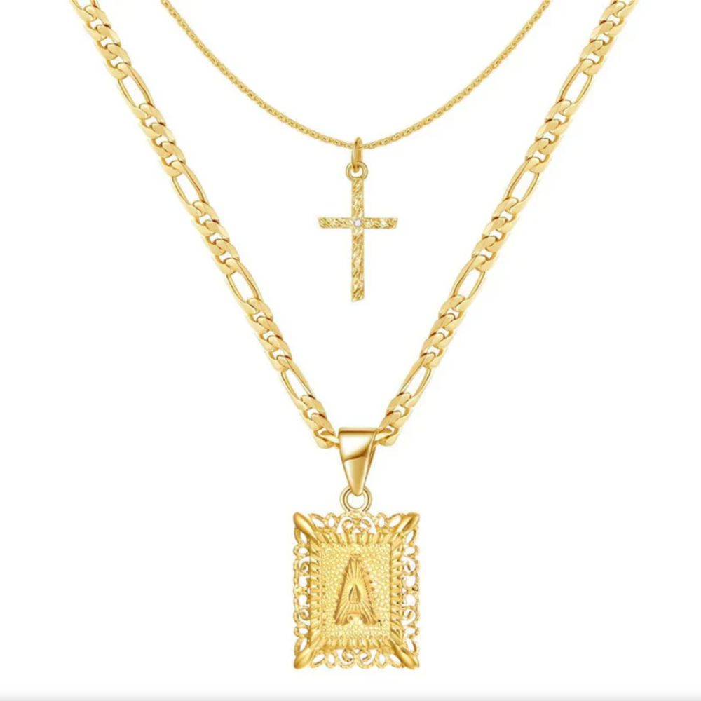 Ensemble de colliers à pendentifs initiaux et croix